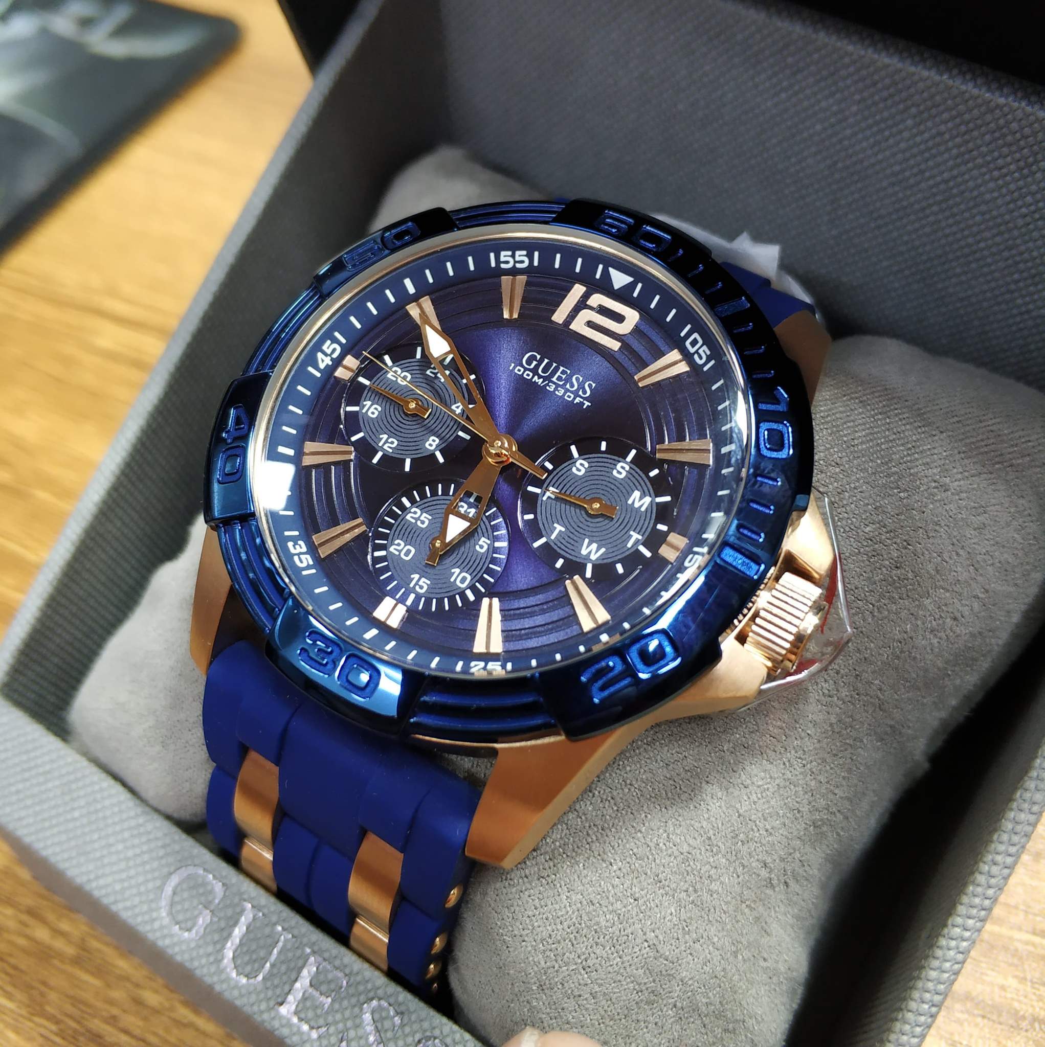 GUESS - Men Oasis W0366G4