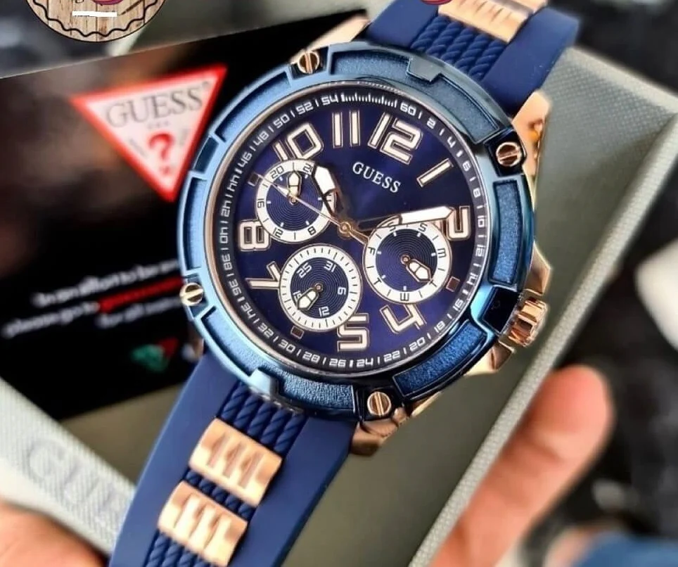 GUESS - Delta GW0051G3