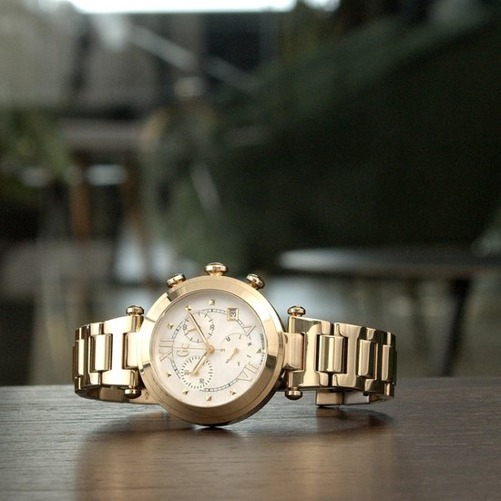 Guess Collection - Lady Chic Y05008M1