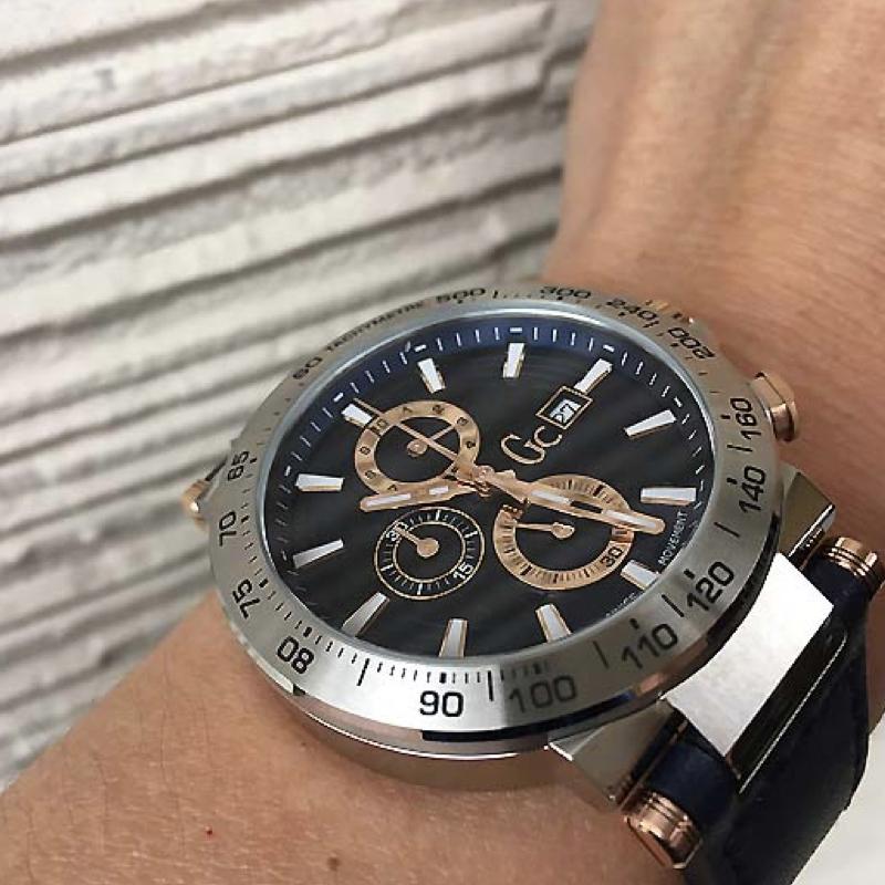 Gc - UrbanCode Chrono Brushed Y37004G7