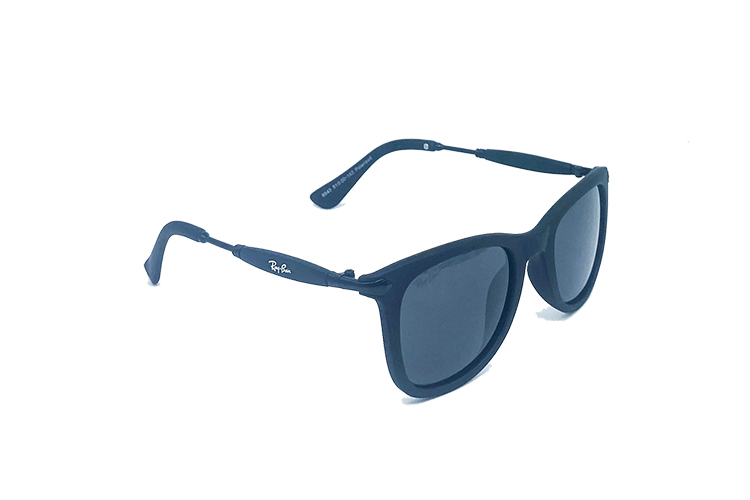 RayBan – RB3906