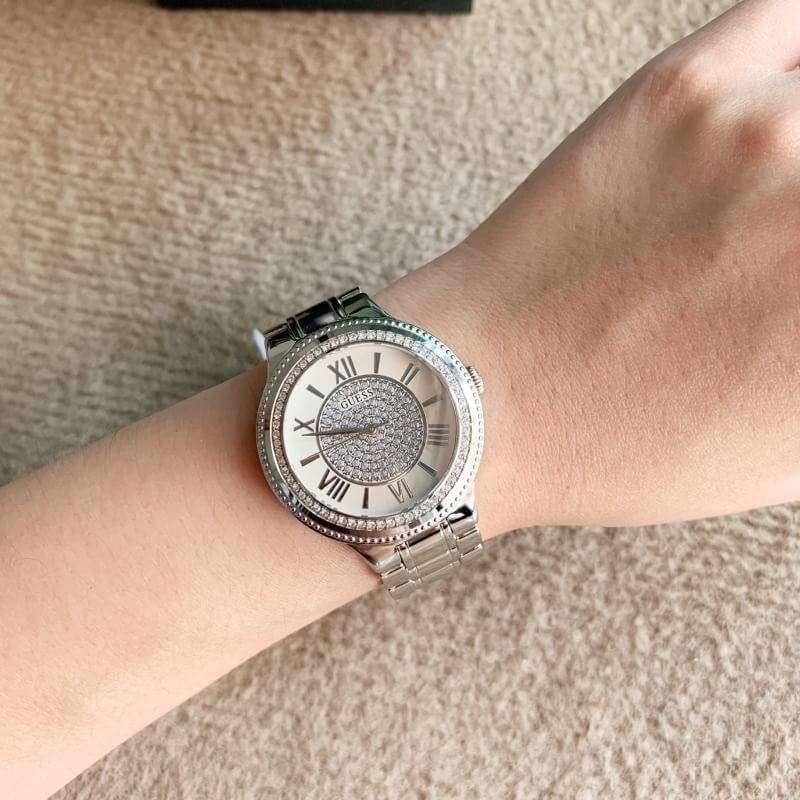 Guess - W0637L1