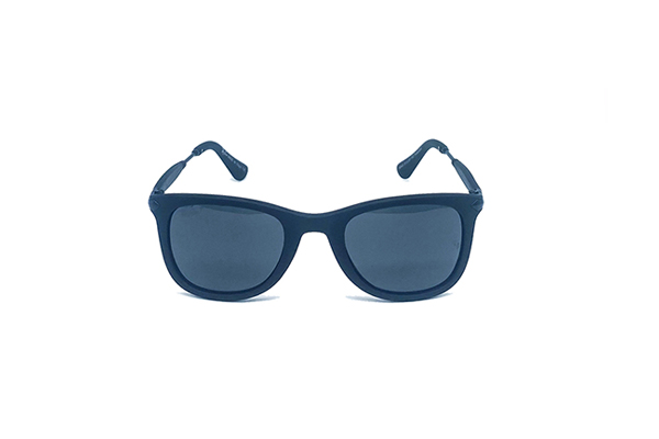 RayBan – RB3906