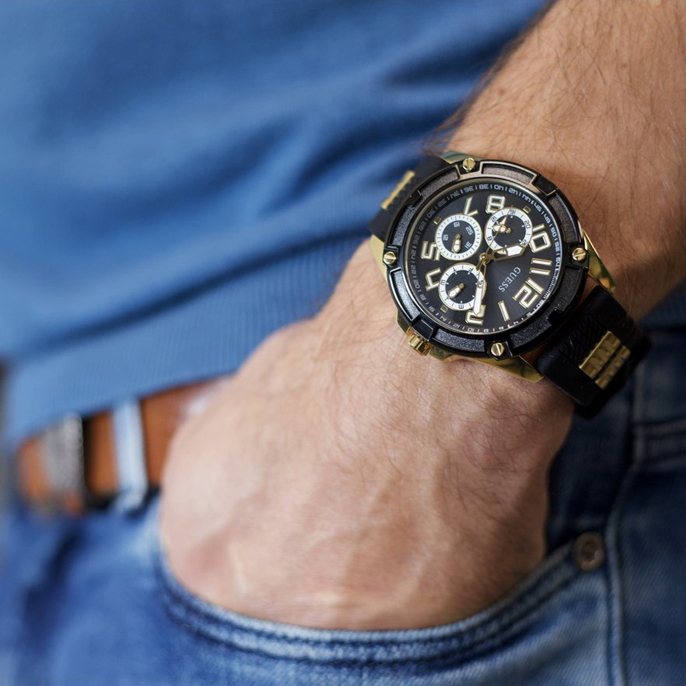 Guess - GW0051G2