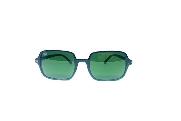 RayBan – RB3922