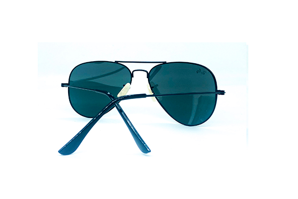RayBan – RB3928